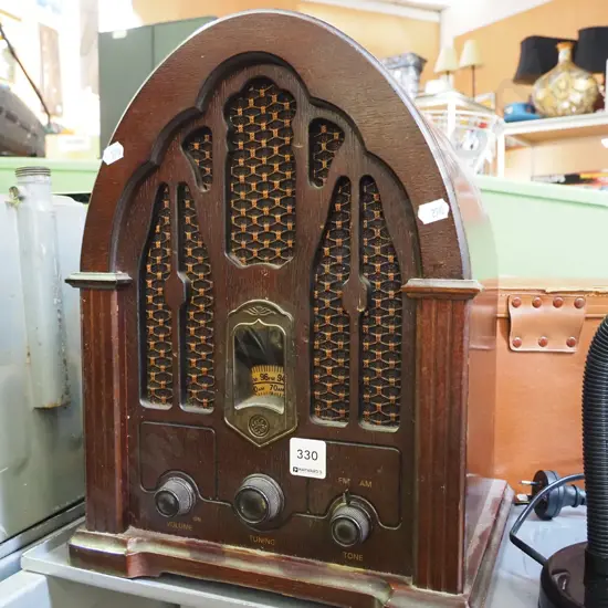 reproduction mantle radio  