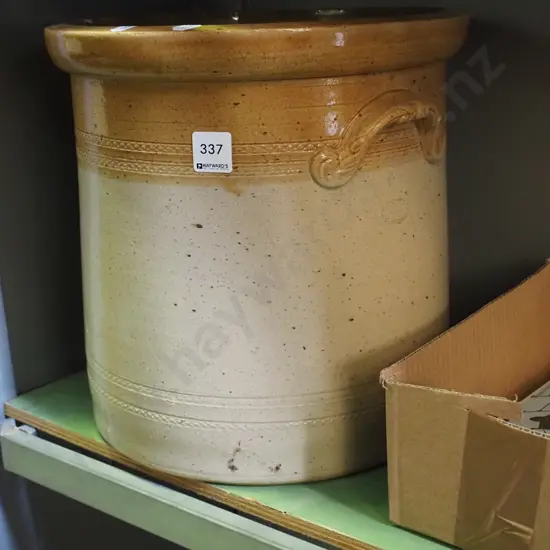 glazed crock - no lid H-310