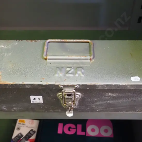 NZR tool box