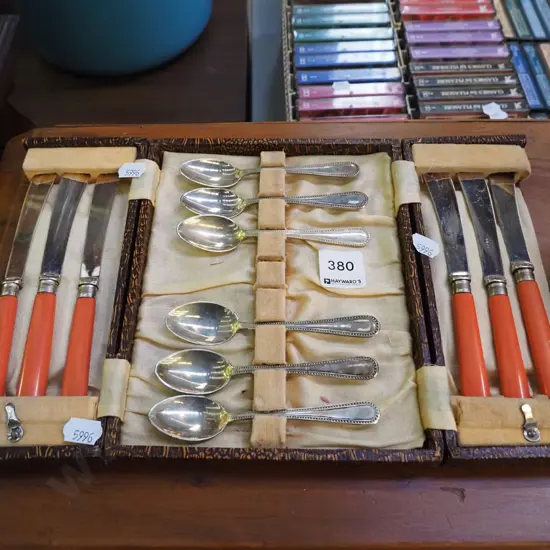 cased cutlery - missing 2x teaspoons