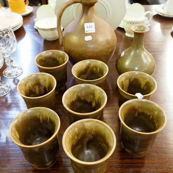 Temuka pottery jug, vinegar bottle, 8x tumblers