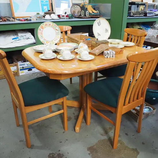 solid rimu extending dining table with 4 chairs Unextended H-750 W-1230 D-920