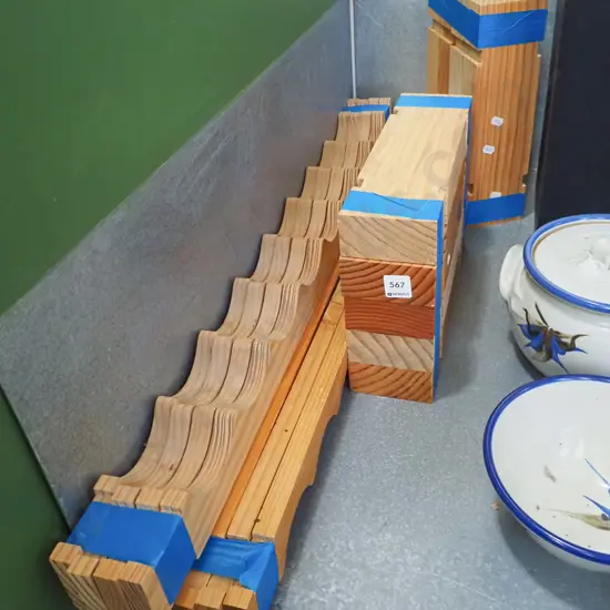 2x wooden wine racks