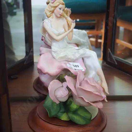 Franklin Mint Lady rose figurine H-260