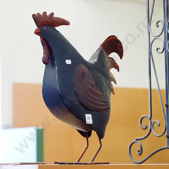 tin chicken figurine H-400