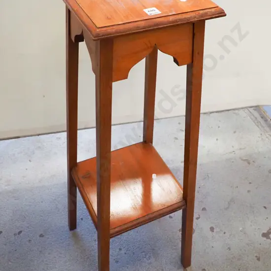 rimu jardiniere stand H-940