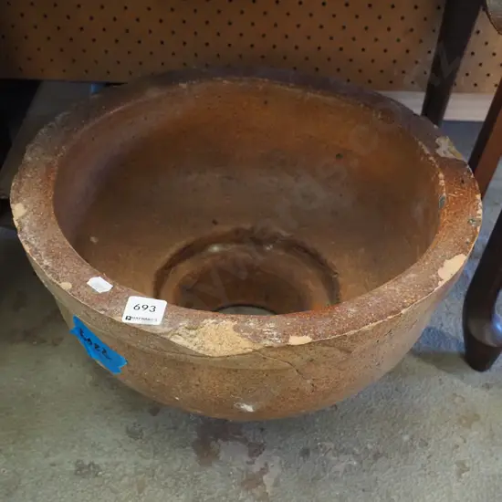 salt glazed gully trap - chip