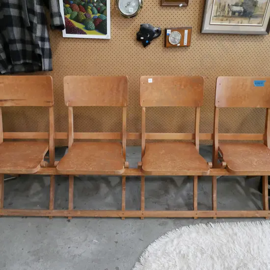 rimu and ply 4 person bench seat