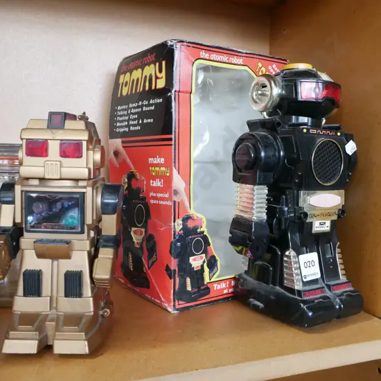 2x 1980s toy robots - As Is No Returns