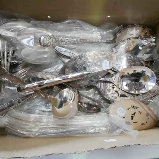 box of cutlery