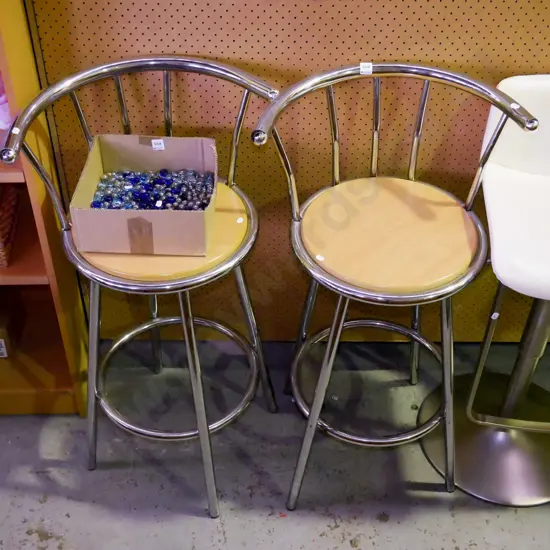 2x wood and chrome bar stools