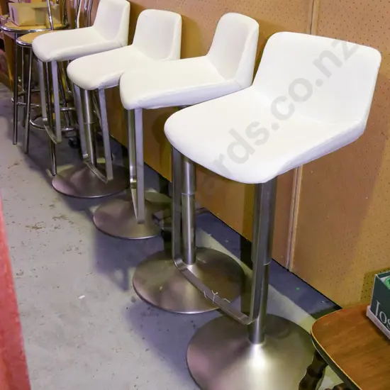 4x chrome and white vinyl bar stools
