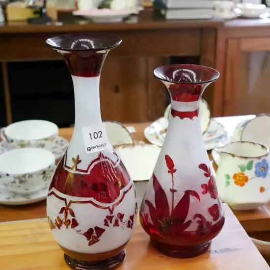 2x etched ruby glass vases H-200