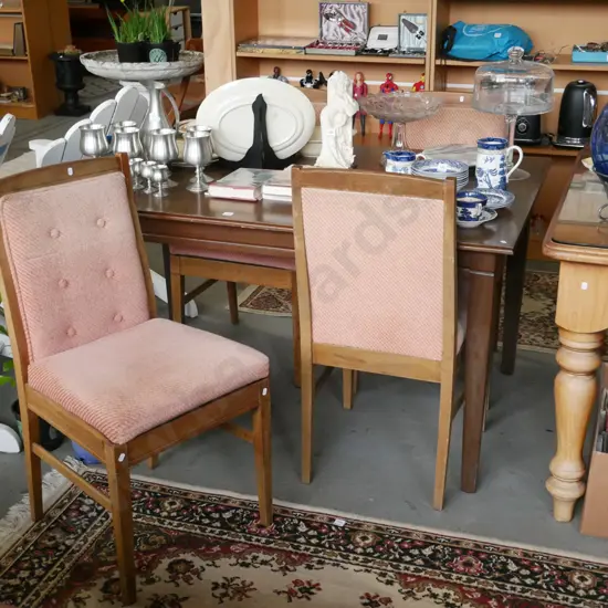 mahogany veneer extending dining table with 4 matching deep buttoned chairs