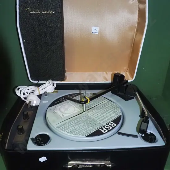Ultimate portable record player in good condition