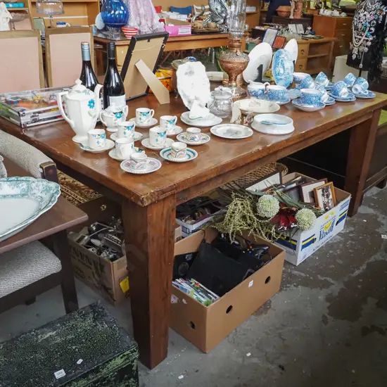 solid pine dining table H-770 W-1800 D-1000