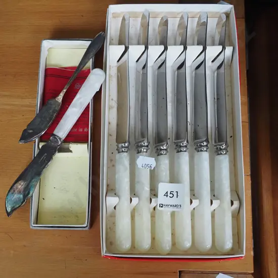 mother of pearl handled knives, 2x cheese knives