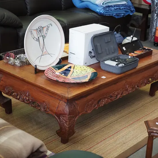 heavily carved cab leg hardwood coffee table H-380 W-1250 D-750