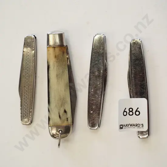pocket knives