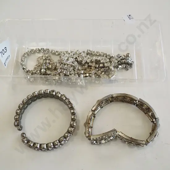 tray of costume jewellery