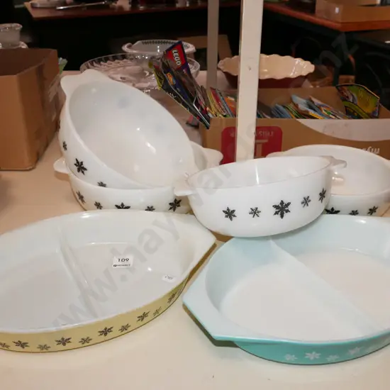 retro opaque pyrex baking dishes