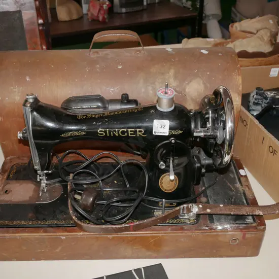 vintage Singer table top sewing machine