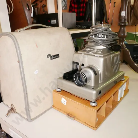 Paximat slide projector