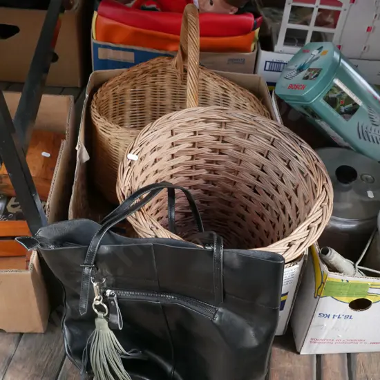 2x cane baskets, black leather hand bag