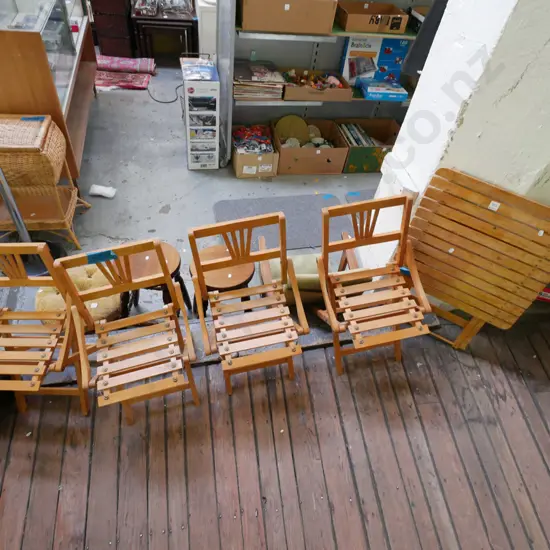 4x child's wooden deck chairs and table