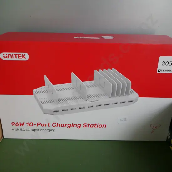Unitek 10 port charging station
