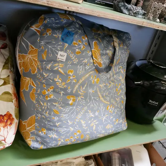 as-new queen bed set - quilt, sheets, pillowcases