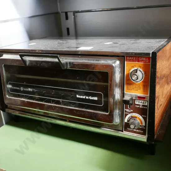 small GE  toast and grill