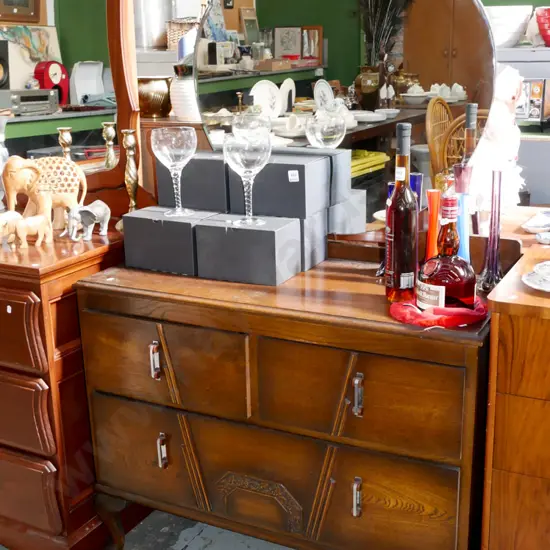 deco 3 drawer mirror back dresser H-1580 W-960 D-420