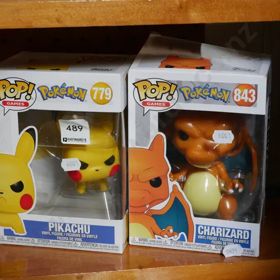2x Pop Games figurines; Pikachu, Charizard