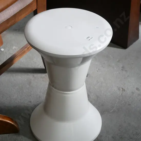 plastic Carona shower stool