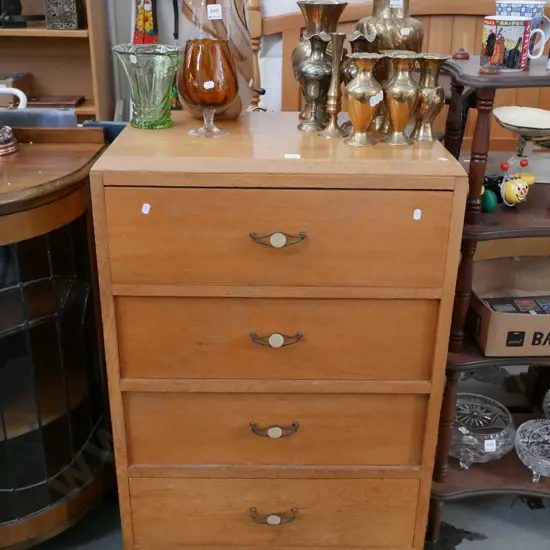 deco oak 4 drawer chest H-930 W-620 D-410