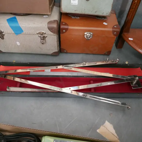 chrome pantograph / tracing device in hard case