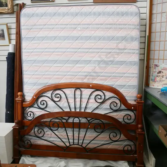 queen slat bed base and mattress