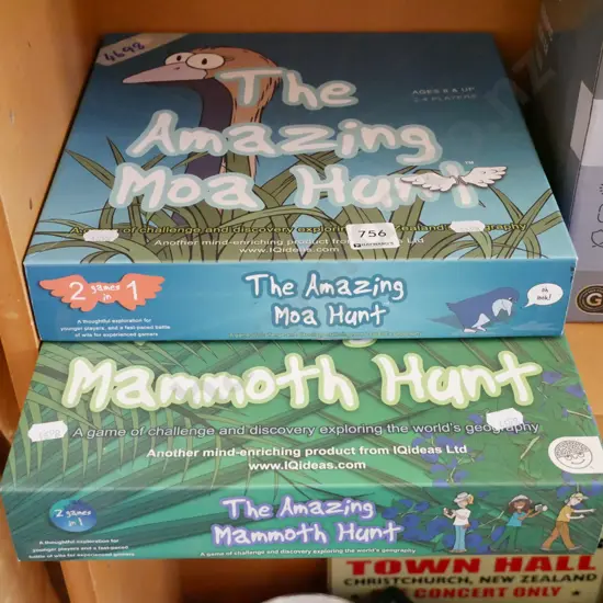 2x board games - Moa Hunting, Mammoth Hunt