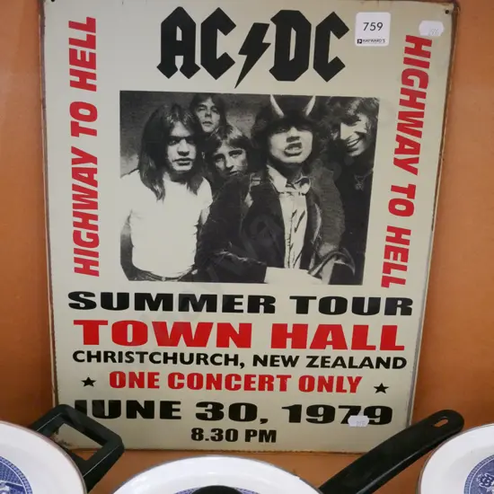 AC/Dc concert print on tin