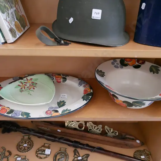 Temuka ashet, bowl, Carlton ware leaf dish