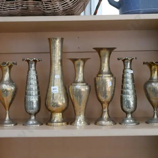 shelf of vases Tallest H-330