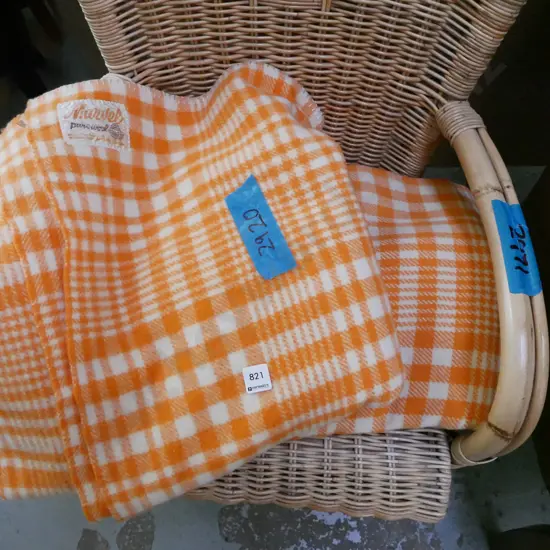 pair of Mosgiel Mills orange blankets