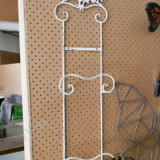 poultry themed plate rack