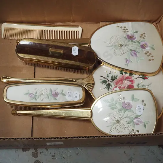 dressing table set