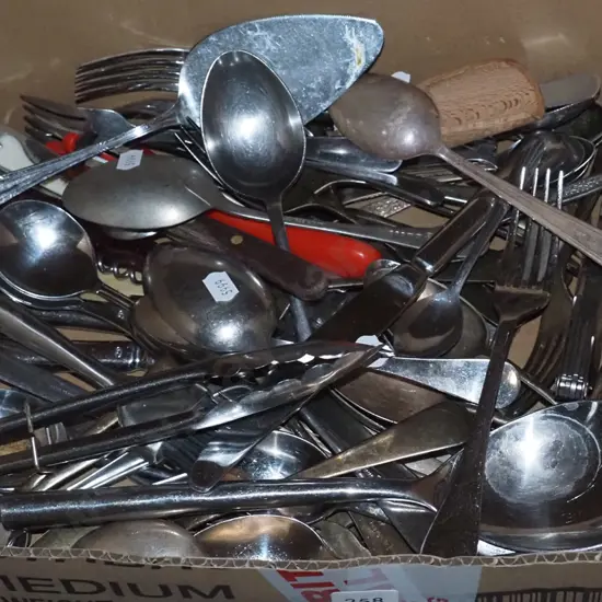 box of cutlery