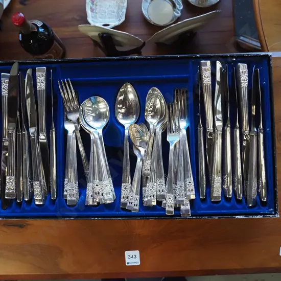 cased cutlery