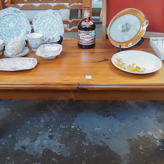 recycled rimu turned leg coffee table H-440 W-1200 D-540