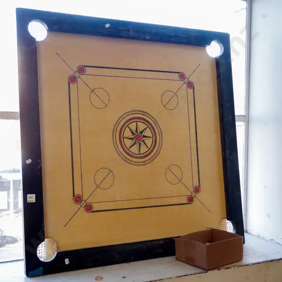 Carom board 