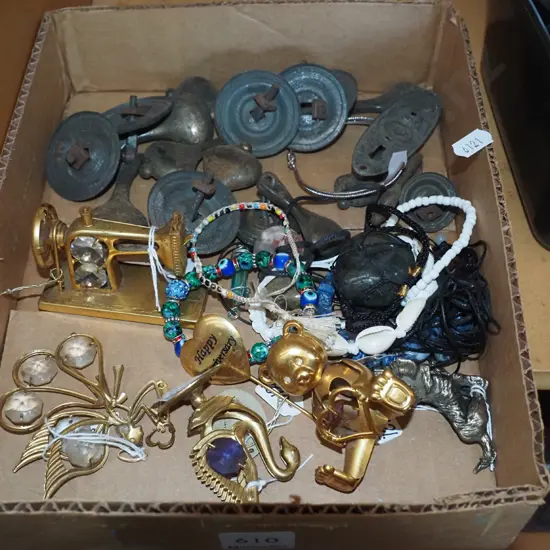 box; drawer handles, costume jewellery etc